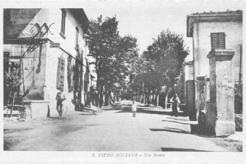 Viale Roma nel 1930, a sinistra la Trattoria Albergo Grassi, mentre a destra le case del "Castello di Pollo"